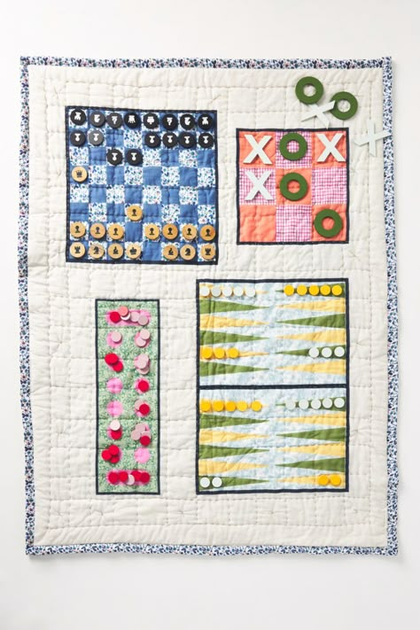 Checkers Game, Quilt Projects, Needle Thread, Tic Tac Toe, Game Pieces, Quilting Patterns, Baby Quilt, Quilting Ideas, Quilt Inspiration