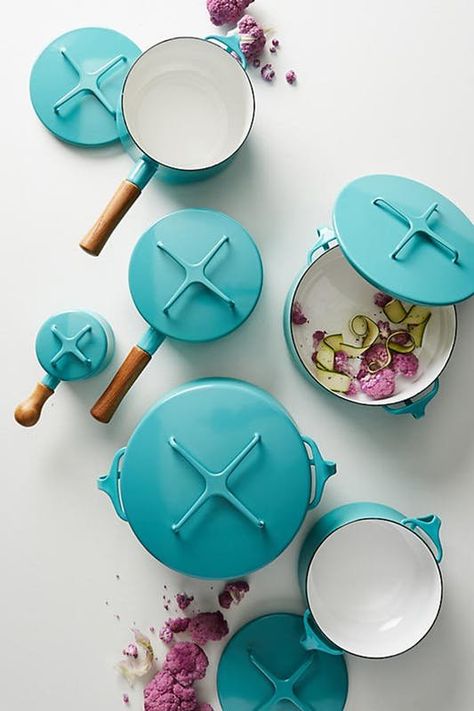 These ceramic-coated pots are the ultimate kitchen workhorses. Fridge Organisation, Dansk Kobenstyle, Cookware Design, Best Cookware, Kitchenware Design, Bohemian Kitchen, Little Kitchen, Lime Pie, Kitchen Furniture Design