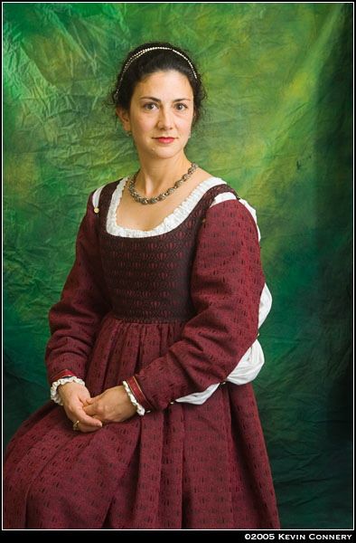 Medieval Sleeves, French Dresses, Society For Creative Anachronism, Broadway Costumes, Medieval Clothes, Fashion Through The Ages, Historical Dress, Dress Tutorials, Period Outfit