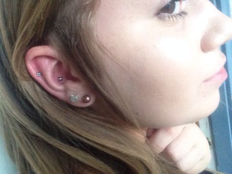 helix, conch, and double lobe piercings! Conch And Helix Piercing, Love Piercings, Double Lobe Piercing, Lobe Piercings, Lobe Piercing, Piercing Ideas, Helix Piercing, Body Mods, Conch