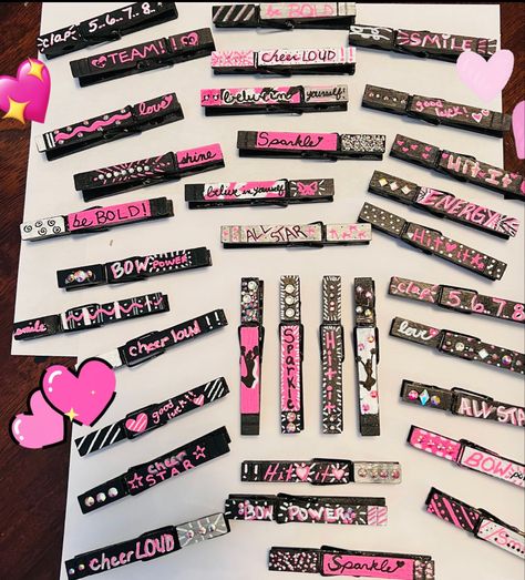 Cheer Clothespins Ideas, Cheer Good Luck Pins, Cheer Gifts Diy, Cheer Spirit Sticks, Cheer Treats, Cheer Sister Gifts, Cheer Competition Gifts, Summit Cheer, Cheer Pins