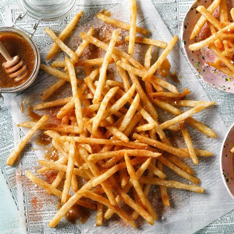 These sweet-and-salty fries fall squarely in the category of "don't knock 'em until you've tried 'em". With a cult-like following in Korea, they may just be the next big hit on your appetizer menu. Simply Potatoes, Homemade Chinese Food, Honey And Soy Sauce, Korean Recipes, Sweet Butter, Savory Food, Appetizer Menu, Fries Recipe, Tasty Baking