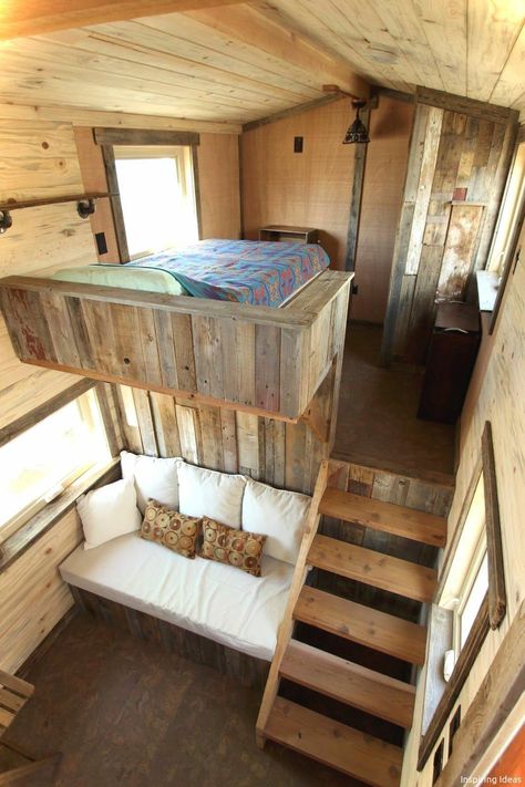 Rustic Tiny House, Kolam Koi, Casa Hobbit, Tiny House Interior Design, Tiny Cabin, Tiny House Interior, Small Homes, Tiny House Cabin, The Loft