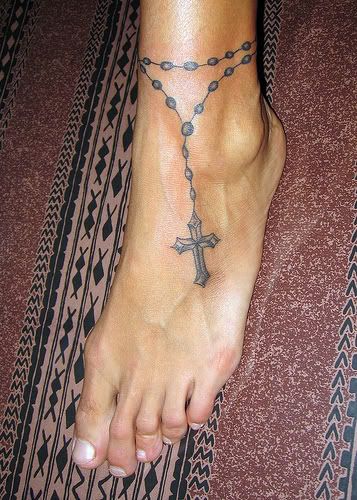 Rosary On Foot Tattoo, Foot Rosary Tattoo For Women, Rosary Leg Tattoo, Rosery Tattoos Ankle, Rosary Tattoo Ankle, Rosary Foot Tattoo, Ankle Chain Tattoo, Cross Ankle Tattoo, Rosery Beads Tattoo