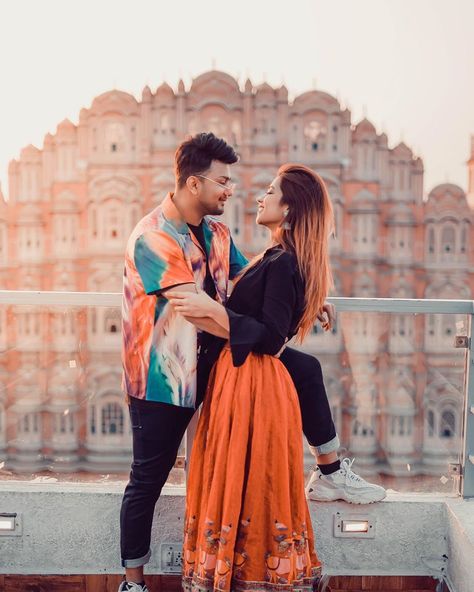 Couple Poses Photography, Whatsapp Dpz, Indian Bride Photography Poses, Indian Wedding Couple Photography, Muslim Images, Bride Photography Poses, Indian Wedding Couple, Romantic Photos Couples, Travel Pictures Poses