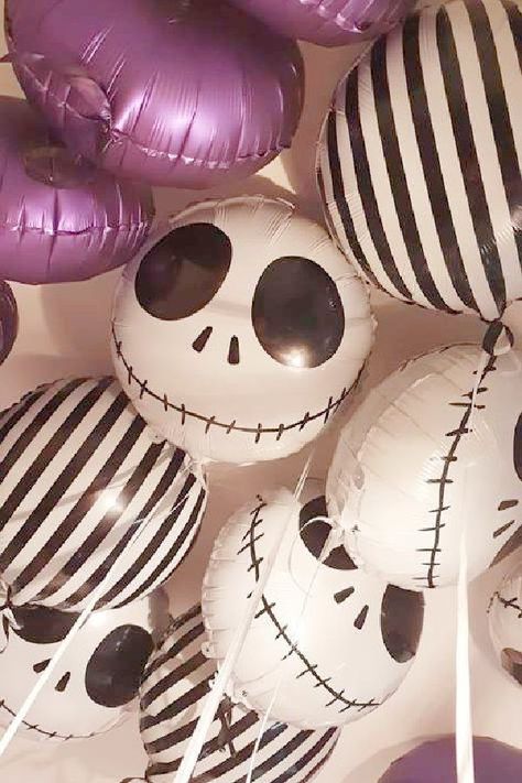 Tim Burton Party Ideas Decor, Beetle Juice Themed Halloween Party, Tim Burton Themed Birthday Party, Tim Burton Party Ideas, Tim Burton Birthday Party, Tim Burton Halloween Decor, Tim Burton Halloween Party, Tim Burton Decor, Tim Burton Party