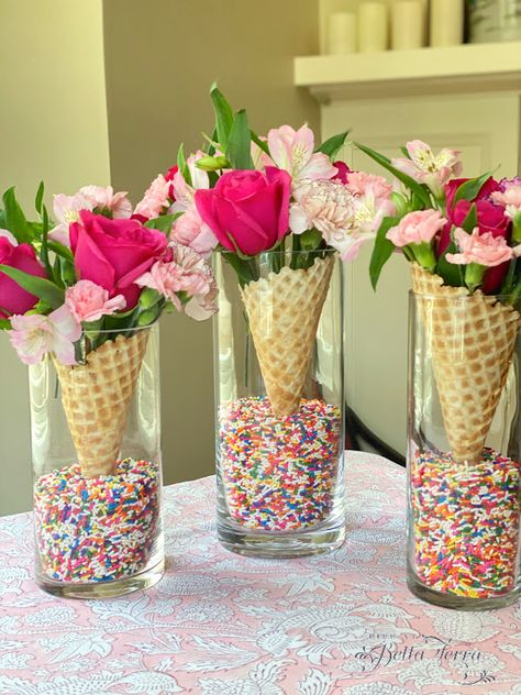 Sweet And Sassy Birthday Party, Justine Kameron, Gala Ideas, Ice Cream Birthday Party, Ice Cream Theme, Sprinkle Baby Shower, Party Centerpiece, Ice Cream Social, Flowers Shop