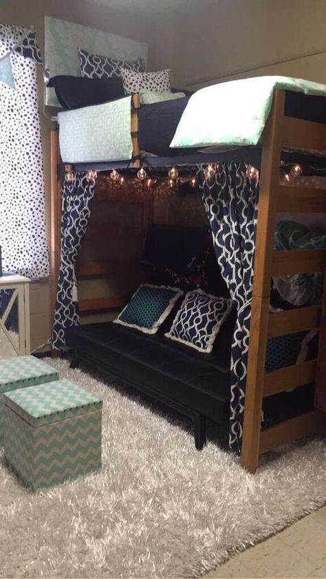 28 Super Cute Dorm Rooms To Get You Totally Psyched For College - Raising Teens Today Dream Bedrooms, Dorm Sweet Dorm, Dorm Inspiration, Cool Dorm Rooms, Dorm Room Designs, Dorm Room Organization, Cute Dorm Rooms, Dorm Room Inspiration, College Room