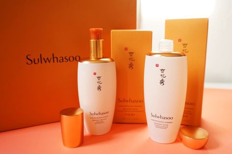 Sulwhasoo Skincare Products #kritys #skincare Sulwashoo Skincare, Sulwhasoo Skincare, Skincare Organization, Skin Care Order, Beauty Skincare, Natural Glow, Korean Skincare, Bago, Skincare Products