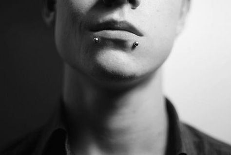 Snake Bites. Snake Bite Piercing, Mouth Piercings, Snake Bite, Snakebites, Tattoo Zeichnungen, Snake Bites, Body Is A Temple, Body Piercings, Lip Piercing