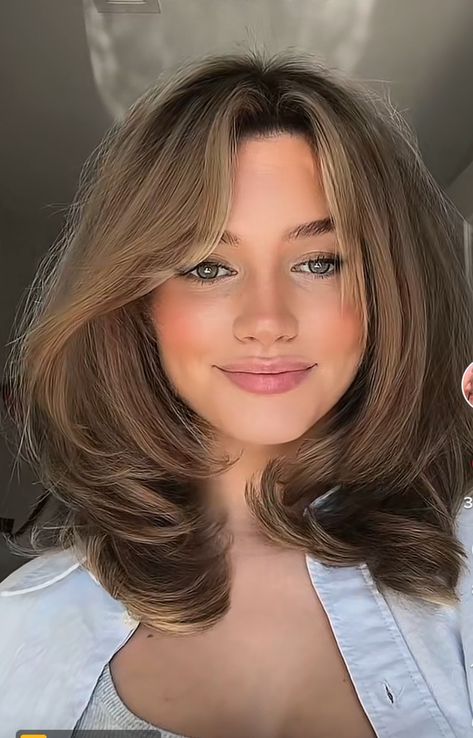 Short Lightly Layered Hair, Side Band Haircut, Balayage Hair Short Layers, Medium Length Hair Styles Over 50, Shorter Length Hair With Layers, Blowout Hair For Medium Length Hair, Layered Short Hair For Round Face, Long Haircut With Layers Face Framing Thick Hair Bangs, Medium Length Haircut For Fine Hair Curtain Bangs