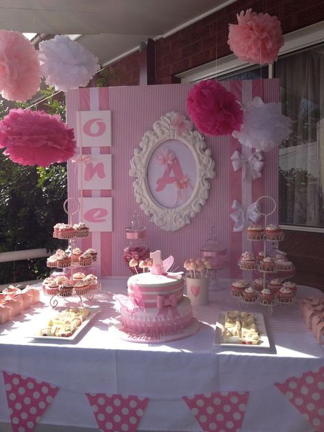 Pink Candy Buffet, 4de Verjaardag, Wedding Table Display, Idee Babyshower, Anniversaire Diy, Ideas Baby Shower, Ballerina Party, Cakes And Cupcakes, Baby Shower Table