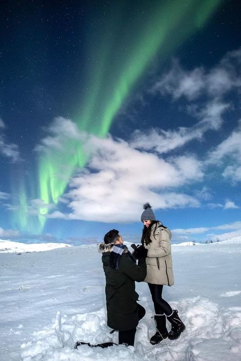 Vision Board Couple, Iceland Vacation, Proposal Pictures, Dream Dates, Future Love, Couple Picture Poses, Couples Poses For Pictures, Future Life, Couple Aesthetic