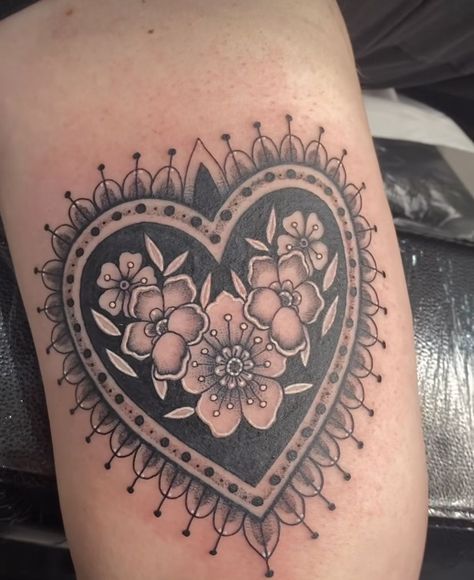 Legs Tattoos, Fingerprint Heart Tattoos, Traditional Heart Tattoos, Western Tattoo, Back Of Leg Tattoos, Black Heart Tattoos, Indie Tattoo, Thigh Tat, American Traditional Tattoo Ideas