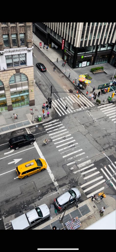 NYC times square busy street with taxi from above angle of crosswalks Street View From Above, New York Crosswalk, City Above View, Above Angle Reference, High Angle Perspective, Street View Drawing, Buildings From Above, Street Top View, Street From Above