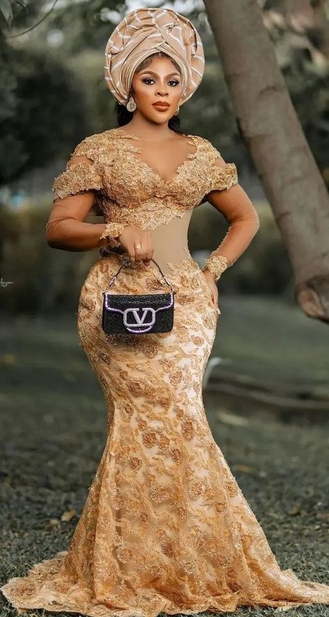 Gold Lace Dresses Nigerian African Style, Sugar Lace Dress Styles, Champagne Gold Lace Asoebi Styles, Gold Lace Asoebi Styles, Nigerian Traditional Dresses, Nigerian Lace Dress, African Bridal Dress, Ankara Dress Designs, Nigerian Dress