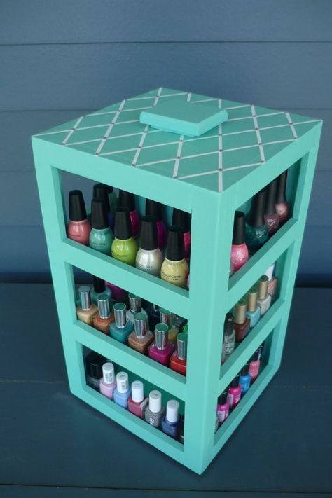 Nail Polish Carousel - Tiffany Inspired Nail Paint Organizer, Carousel Diy, Tiffany Accessories, Nail Polish Stand, Paint Bottles, Rangement Makeup, Nail Polish Holder, Nail Polish Storage, Nail Polish Organizer