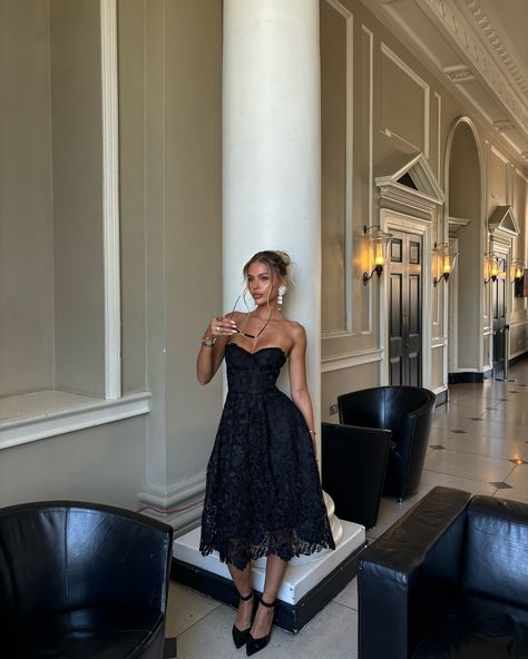 Its giving wedding guest in Italy 🇮🇹 @FashionNova Anetta Beri, Black Lace Strapless Dress, Black Strapless Midi Dress, Lace Strapless Dress, White Lace Midi Dress, Black Lace Midi Dress, Dress Sweetheart Neckline, Isnt She Lovely, Lace Strapless