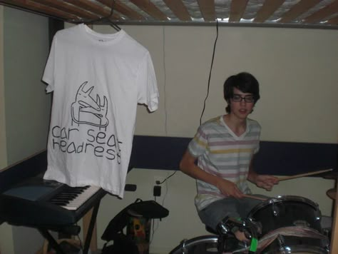 Car Seat Headrest How To Leave Town, Incel Boy, Carseat Headrest Band, Will Toledo Pfp, Incel Aesthetic, Will Toledo, Carseat Headrest, Neutral Milk Hotel, Midwest Emo