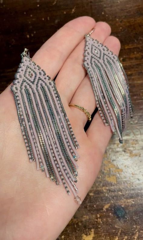 “Goddess Fringe Earrings” Free Beading Pattern – Mortal Female Seed Bead Earrings Patterns Free Brick Stitch, Bead Fringe Earrings Tutorial, Beaded Earrings Patterns Free, Bead Weaving Patterns Free, Beading Patterns Free Tutorials, Fringe Earrings Diy, Chandelier Earrings Diy, Seed Bead Jewelry Tutorials, Seed Bead Patterns Free