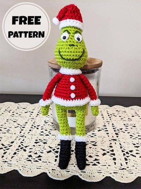 The crochet grinch amigurumi toy pattern, the most beloved imaginary character during Christmas, is with you for free. I know Christmas is not yet approaching but I wanted to make it and share it with you. Crochet Grinch Pattern Free, Grinch Crochet Pattern Free, Crochet Grinch, Crochet Shorts Pattern, Christmas Crochet Patterns Free, Diy Crochet Doll, Crocheting Ideas, Shorts Pattern, Easy Crochet Stitches