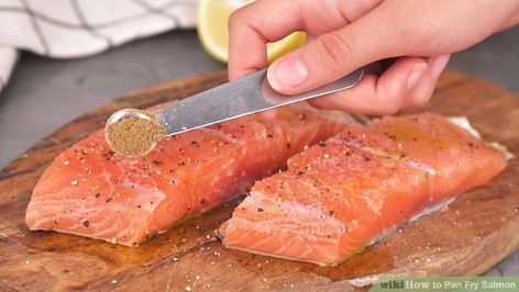 Pan Fry Salmon, Salmon With Skin, Fried Salmon Recipes, Paleo Salmon, Chinese 5 Spice, Pan Fried Salmon, Pan Frying, Salmon Skin, Pan Fry