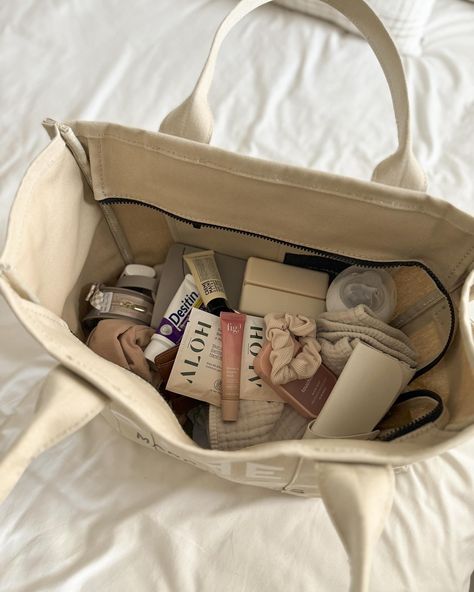 Baby bag transformation with the ToteSavvy Original! 💗 Swipe over to see the cluttered mess before ToteSavvy. 💗Link in bio or comment “Original” below and we’ll DM you the details!💗 #totesavvy #packwithme #everydaystyle #bagorganization #favoritefinds #packingsolutions #travelorganizer #travelessentials #handbaglover #handbagaddict #travelingwithkids #babybag #diaperbag #diaperbagessentials Mommy Bag Aesthetic, Bubba Bags, My Essentials, Diaper Bag Essentials, Perfectly Organized, Mommy Bag, What In My Bag, Instagram Baby, Bags Aesthetic