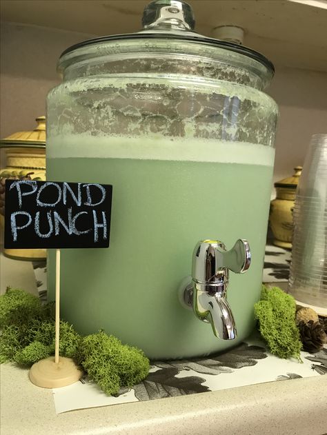 Lime Punch "Pond Punch" for Woodland themed baby shower Woodland Baby Shower Theme Decorations, Woodland Baby Shower Theme Boy, Woodland Baby Shower Food, Baby Shower Punch, Woodland Theme Baby, Woodland Creatures Baby Shower, Lumberjack Baby Shower, Woodland Baby Shower Decorations, Forest Baby Showers