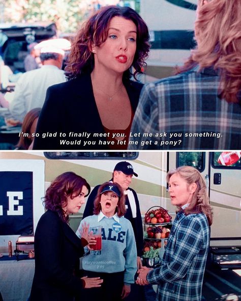 [4.09] ▸ "we do not talk to Pennilyn Lott. we ran to her once a year, we say hello, goodbye." fav scene. show: ▸ gilmore girls follow… | Instagram Gilmore Girls Scenes, Jazzy Core, Gilmore Girls Facts, Funny Burns, Gilmore Girls Funny, Honorary Gilmore Girl, Gilmore Aesthetic, Gilmore Guys, Hello Goodbye