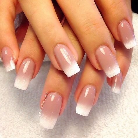 30 Fantastic French Manicure Designs - Best French Manicure Ideas French Nail Polish, Nexgen Nails, Ombre Nail Art Designs, Emerald Nails, Unghie Sfumate, French Manicure Designs, White Tips, November Nails, French Tip Nail Designs