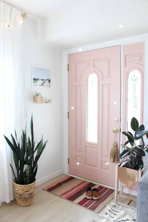 Home of the Month: The Boho Chic Home of Goldalamode Magic Morning, Pink Door, Casa Vintage, Disco Balls, Fur Throw, White Room, Pink Interior, Style At Home, Morning Light