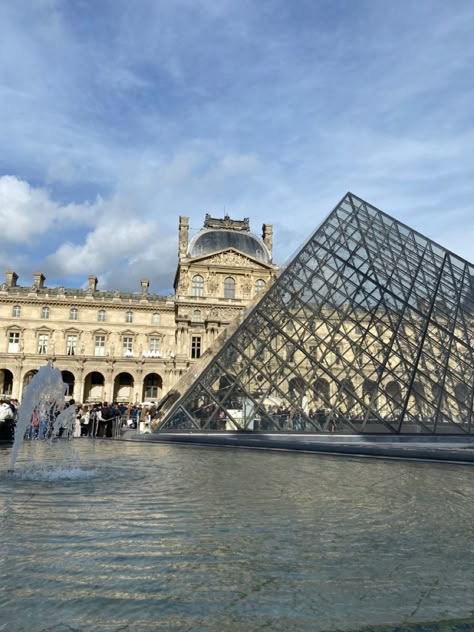 #paris #aesthetic #pinterest #louvre #museum Paris Brochure, Louvre Museum Aesthetic, Louvre Aesthetic, Louvre Pyramid, Paris Louvre, Paris Rooftops, The Louvre Museum, Le Louvre, Champs Élysées