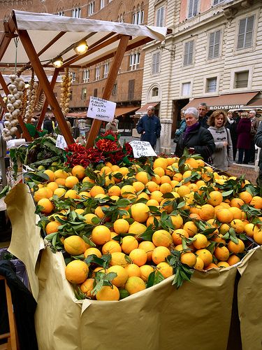 Red Aesthetics, Italian Market, Outdoor Market, Farmers Markets, Food Market, Global Market, Umbria, Sorrento, Market Place