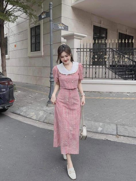 Sunday Dress Outfit Classy, Sunday Dress Outfit, Summer Fashion Dresses Casual, Simple Frock Design, Dress Patterns Diy, Simple Frocks, Traditional Dresses Designs, Elegant Outfit Classy, Mini Homecoming Dresses