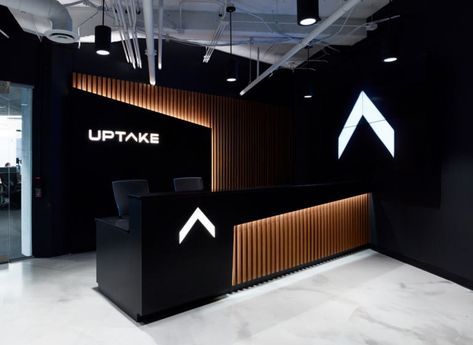 Reception Desk Ideas Creative, Workspace Office Design, Office Reception Design, Workspace Office, Cozy Workspace, Gym Design Interior, Reception Desk Design, Office Design Ideas, Office Interior Design Modern