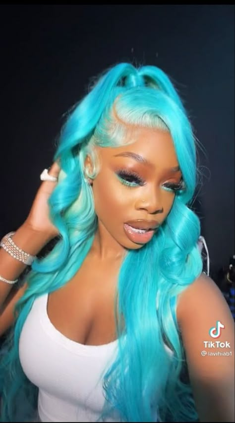 Turquoise Wig Black Women, Jayda Bob, Turquoise Hairstyles, Turquoise Hair Black Women, Wig Styles For Black Women, Turquoise Wig, Brown Hair Colour, Wigs Styles, Mint Green Hair