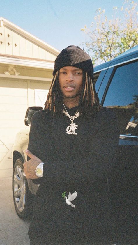 King Von Rare Pics, 2rare Rapper, King Von Wallpaper Iphone, King Von Aesthetic, King Von Wallpapers, Dayvon Bennett, King Von Rapper, King Von Rapper Aesthetic, Rapper Wallpapers