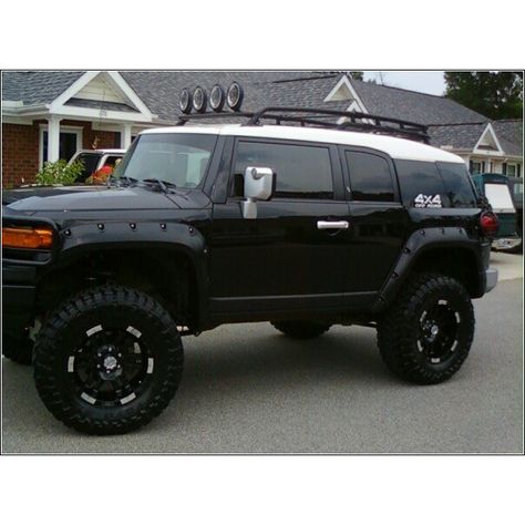 Fj Cruiser Mods, Fj Cruiser Forum, 2007 Toyota Fj Cruiser, Toyota Accessories, Car Toyota, Bug Out Vehicle, Car Goals, Window Tint, Toyota Trucks