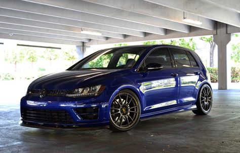 Volkswagen Golf R 7 Blue OZ Ultraleggera HLT | Wheel FrontVolkswagen Golf R 7 Blue OZ Ultraleggera HLT | Wheel Front Vw Golf R Mk7, Golf R Mk7, Golf 7 Gti, Custom Rims, Bronze Wheels, Gti Mk7, Master Mind, Mk6 Gti, Volkswagen Up