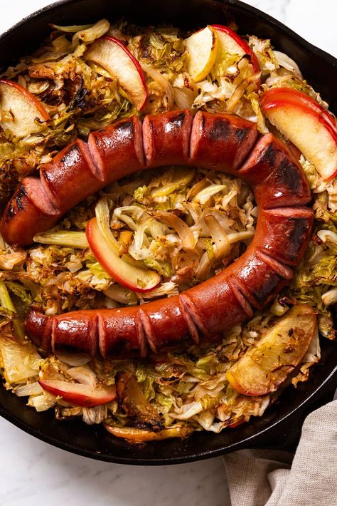 Kielbasa with Cabbage Kielbasa And Apples Recipes, Wyseguide Recipes, Fried Kielbasa, Turkey Kielbasa, How To Cook Kielbasa, Kielbasa And Cabbage, Crispy Baked Chicken Thighs, Wyse Guide, Pierogi Recipe