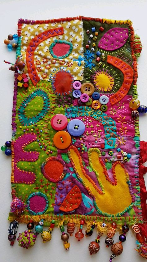 Repurposed Fabric Projects, Fabric Patchwork Art, Freeform Quilting, Patchwork Textile Art, Fabric Art Ideas, Crazy Embroidery, Diy Bags No Sew, Textile Art Quilt, Textile Art Techniques