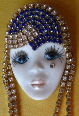 RHINESTONE PORCELAIN LADIES FACE PIN BROOCH MARSHA BAUER ... Lady Face, Face Brooch, Craft Artists, Rhinestone Brooches, Pin Brooch, Sign Art, Woman Face, Festival Captain Hat, Brooch Pin