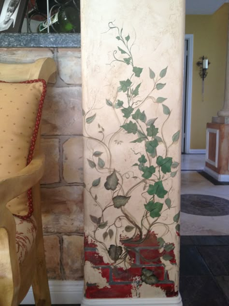 Greenery Mural Painting, Vines On Wall Drawing, Painting Vines On Wall, Vines Painting On Wall, Vines Painted On Furniture, Vine Designs On Wall, Vine Mural Wall, Vine Painting On Wall, Vine Wall Painting