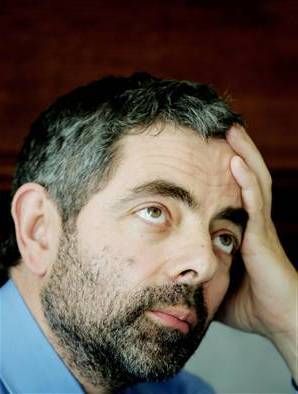 mr bean/ rowan atkinson with a beard. more proof beards make everyone hotter! lol Peter Cook, Johnny English, Rowan Atkinson, I Like Him, Mr Bean, Beards, Beautiful People, Funny, Music