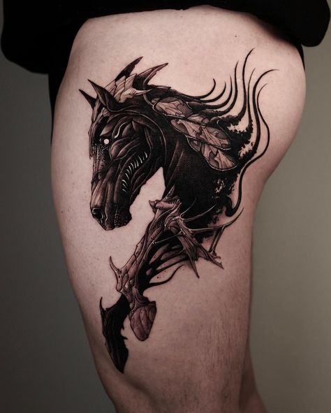 Horse Tattoo Traditional, Thigh Tattoo Ideas, Butterfly Thigh Tattoo, Pegasus Tattoo, Black Dragon Tattoo, Tattoo On Thigh, Horse Tattoo Design, Horse Skull, Dragon Horse