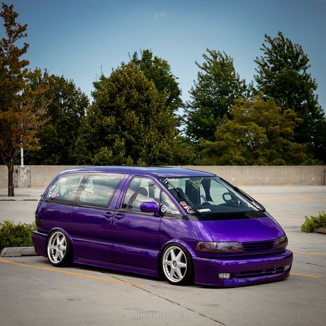 Toyota Van, Toyota Previa, Cool Vans, Car Guys, Mini Van, Exotic Cars, Jdm, Custom Cars, Car Pictures