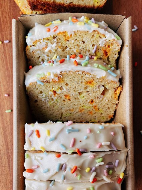 Birthday Cake Loaf, Funfetti Loaf Cake, Mini Batch Baker, Loafs To Bake, Healthy Funfetti Cake, Mini Funfetti Cake, Dessert Loaf Recipes, Snacking Cake, Cake Loaf