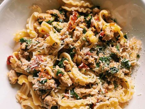 Healthy, Creamy Sun-Dried Tomato Ground Turkey Pasta Recipe - Whisk Ground Chicken Sundried Tomato, Sun Dried Tomato Ground Turkey, Creamy Pesto Chicken Pasta Sun Dried Tomatoes, Sun Dried Tomato Artichoke Pasta, Ground Turkey Pasta Recipes, One Pot Spinach And Sun-dried Tomato Burrata Pasta, Ground Turkey Casserole, Ground Turkey Pasta, Sundried Tomato Pasta