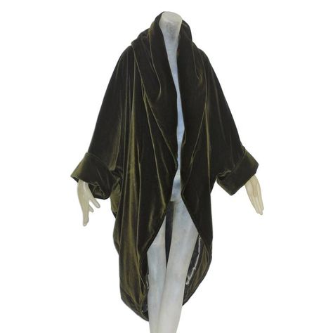 Cocoon Coat Pattern, Romantic Clothes, Cocoon Jackets, Paul Poiret, Opera Coat, Romeo Gigli, His Clothes, Velvet Hoodie, Cocoon Coat