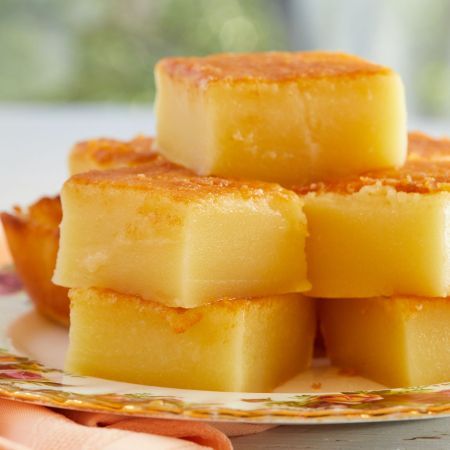 Hawaiian Butter Mochi Recipe - Gemma’s Bigger Bolder Baking Mochi Cake Recipe, Hawaiian Butter Mochi, Butter Mochi Recipe, Recipe Coconut Milk, Snacking Cake, Hawaiian Desserts, Malva Pudding, Butter Mochi, Mochi Cake